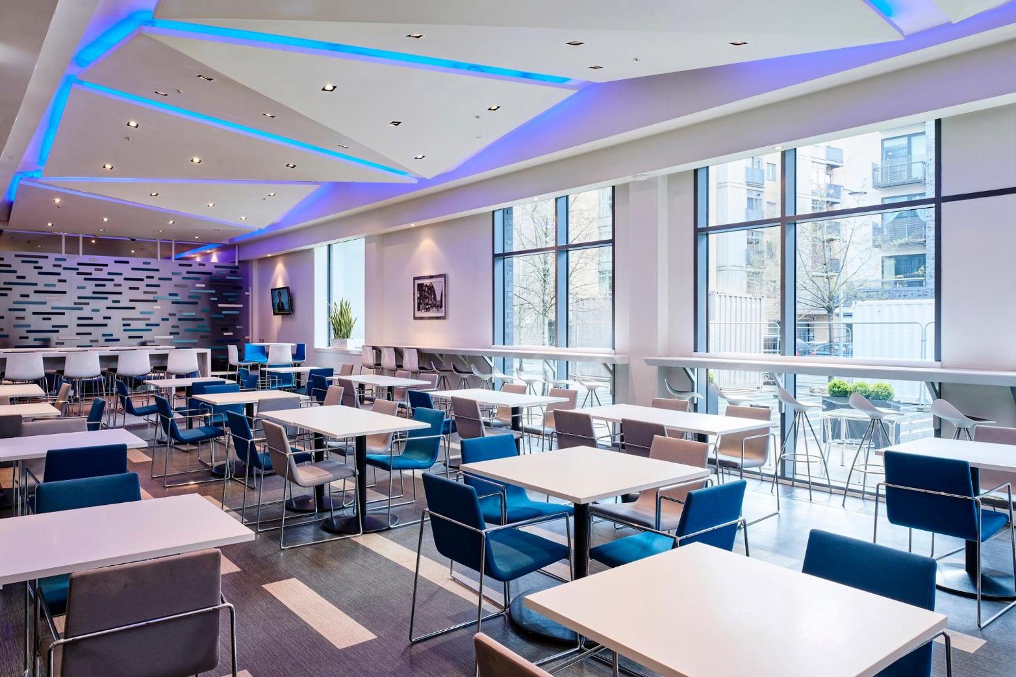 Holiday Inn Express Manchester City Centre Arena By Ihg Exterior foto