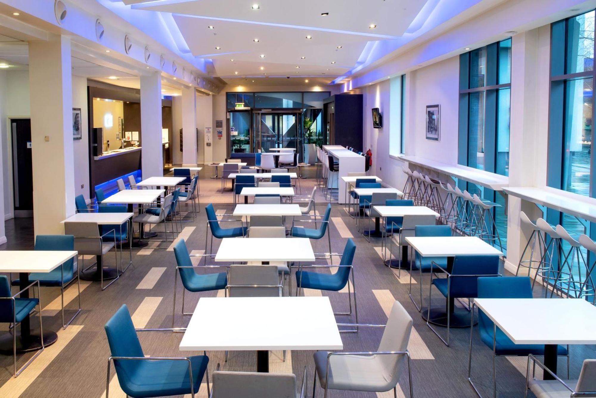 Holiday Inn Express Manchester City Centre Arena By Ihg Exterior foto