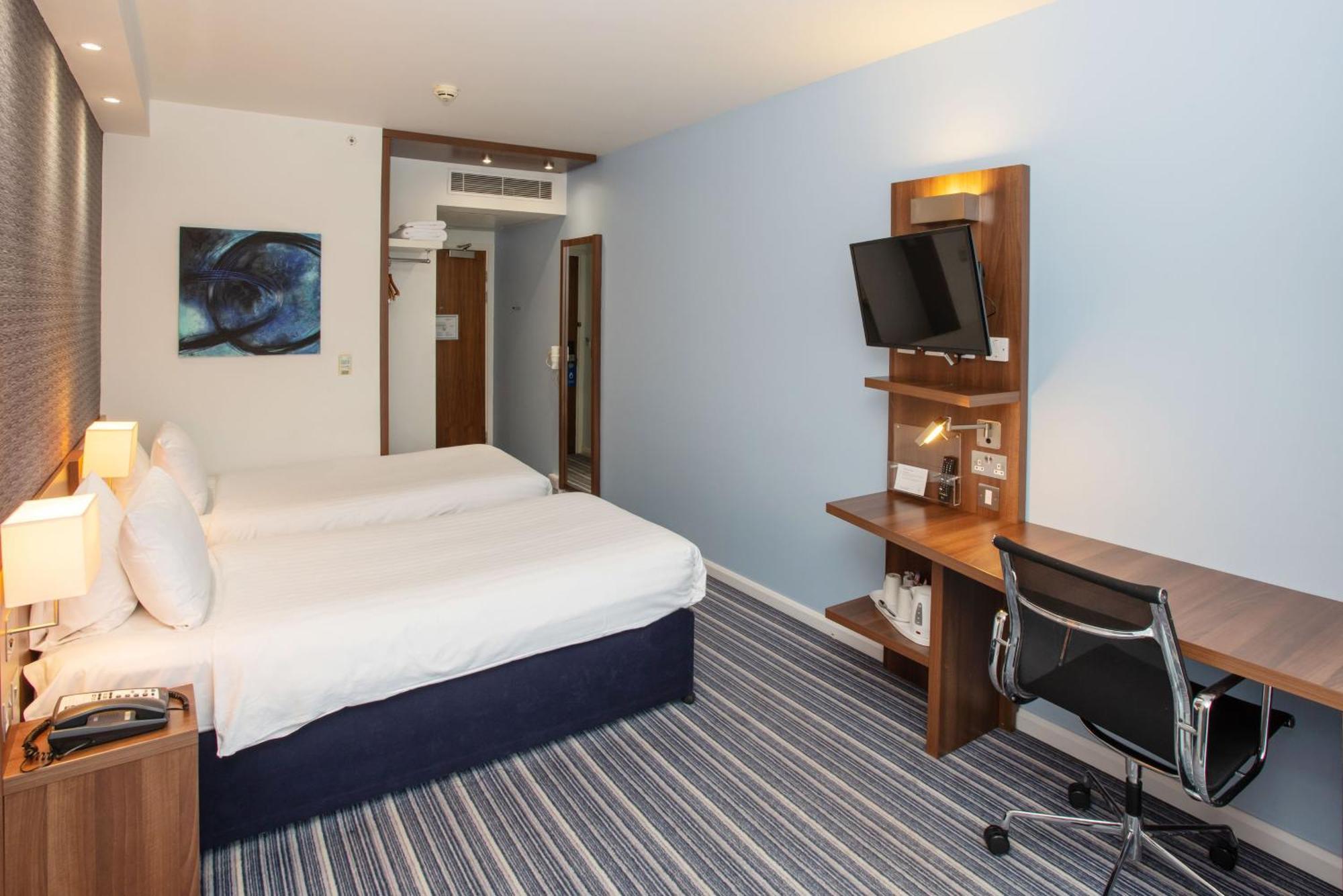 Holiday Inn Express Manchester City Centre Arena By Ihg Exterior foto